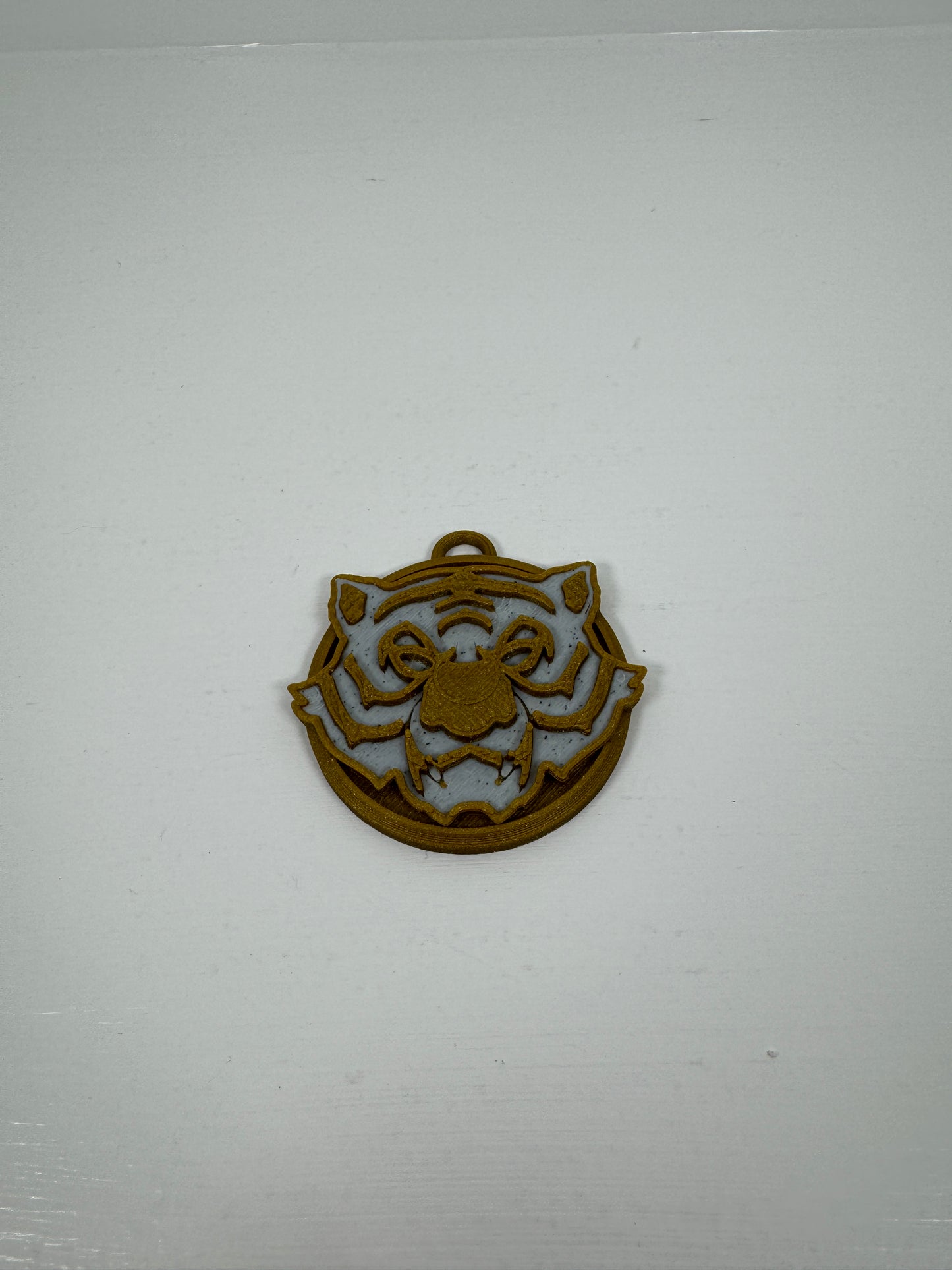 Oscar inspired Medallion Keychain